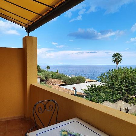 Torre Dei Pirati Villa Letojanni Dış mekan fotoğraf