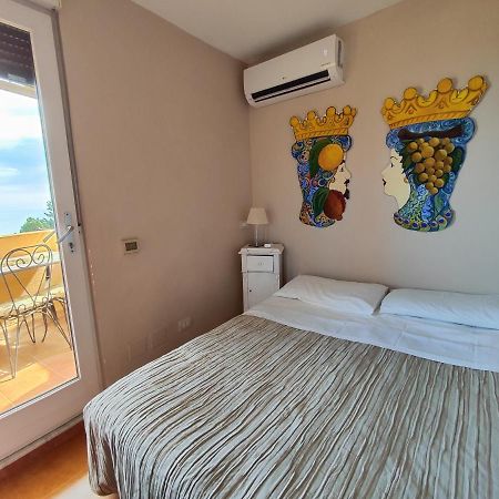 Torre Dei Pirati Villa Letojanni Dış mekan fotoğraf