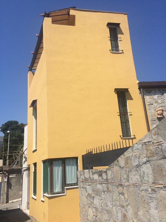 Torre Dei Pirati Villa Letojanni Dış mekan fotoğraf
